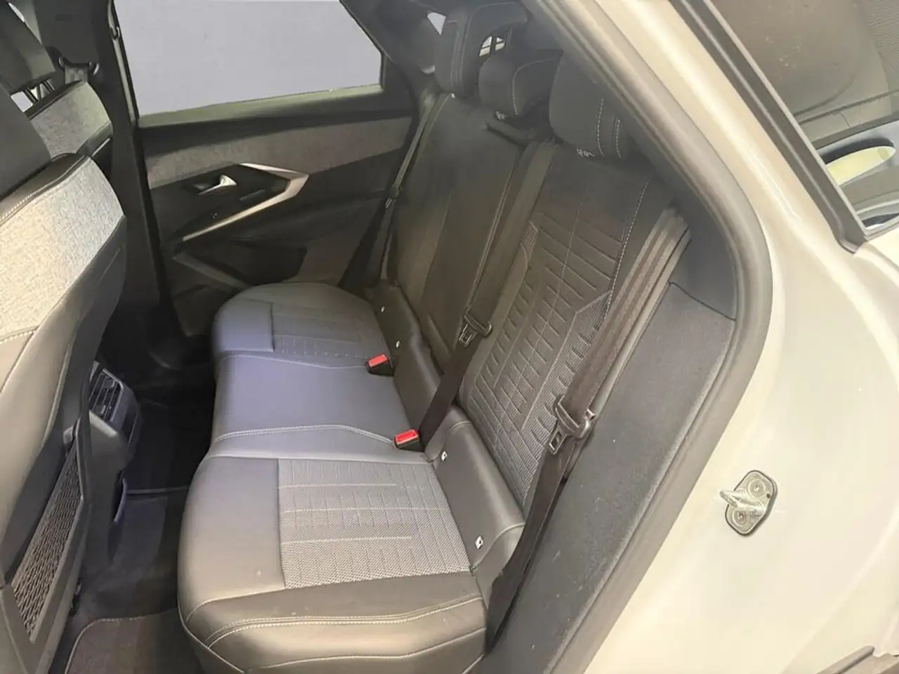 Peugeot 3008 1.2 hybrid GT 136cv e-dcs6, миниатюра 13