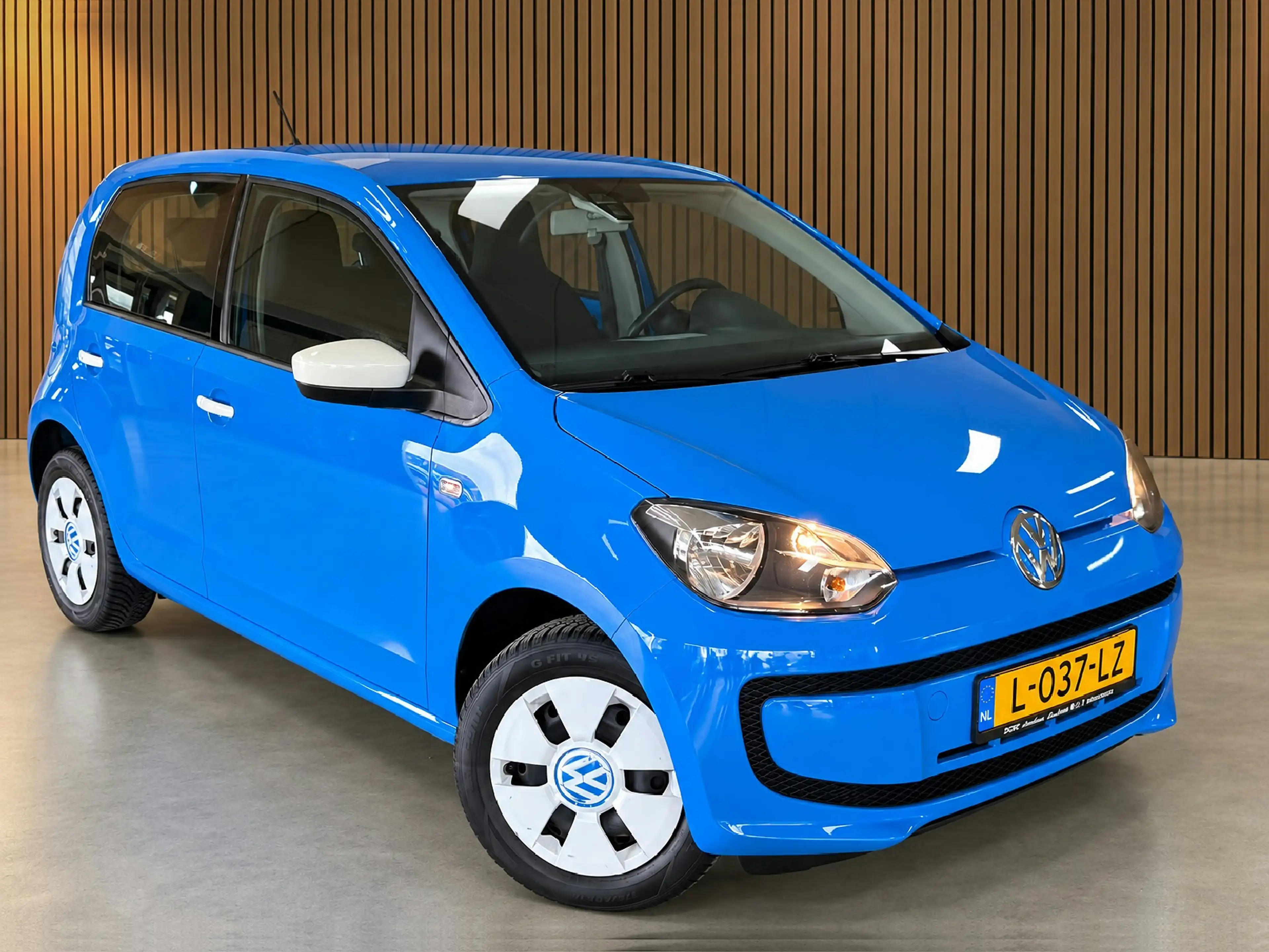 Volkswagen up! 1.0 move up! BlueMotion | Airco | Uniek! — photo 2