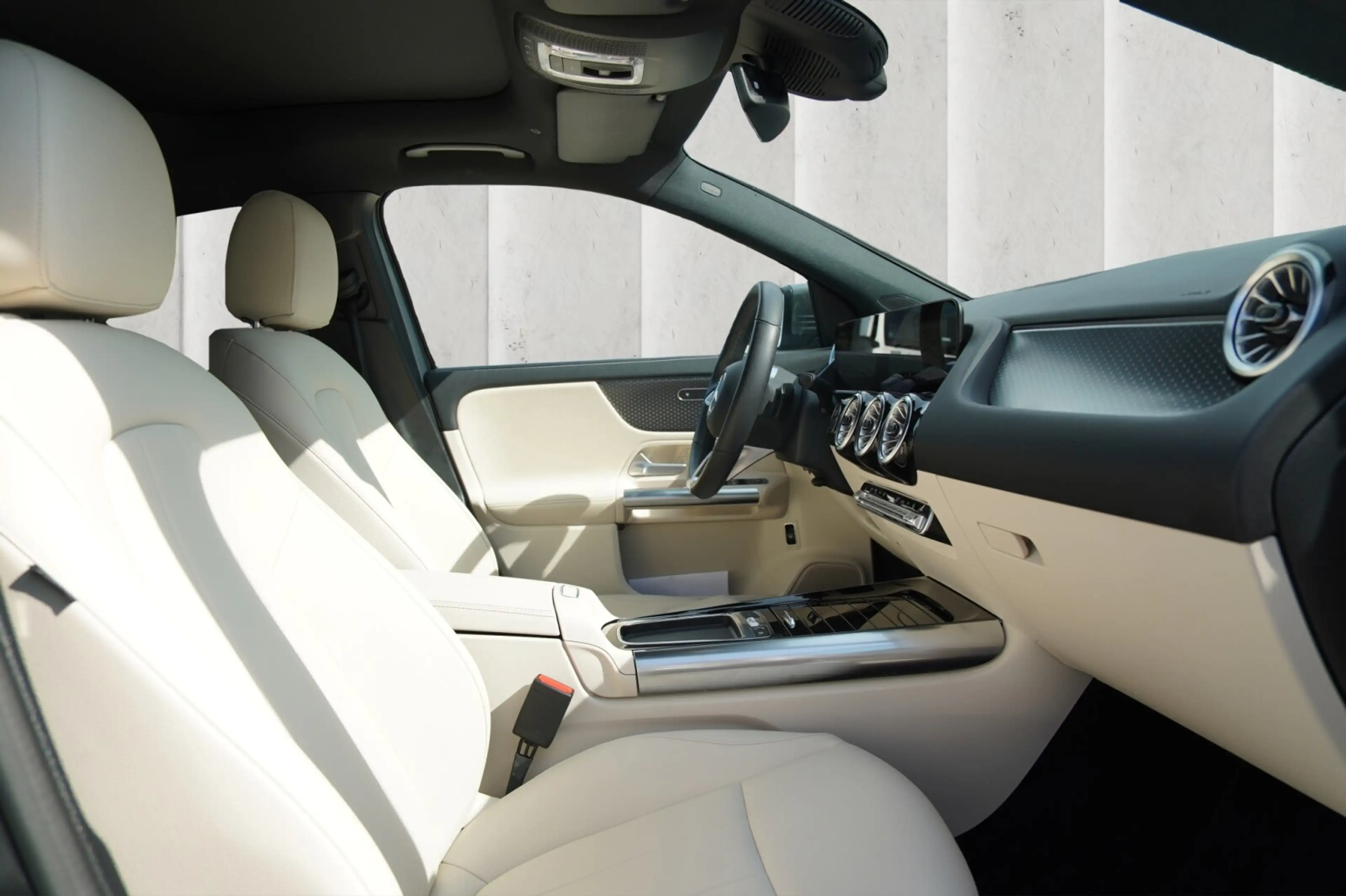 Mercedes-Benz EQA 300 EQA 300 4MATIC Progressive — photo 9