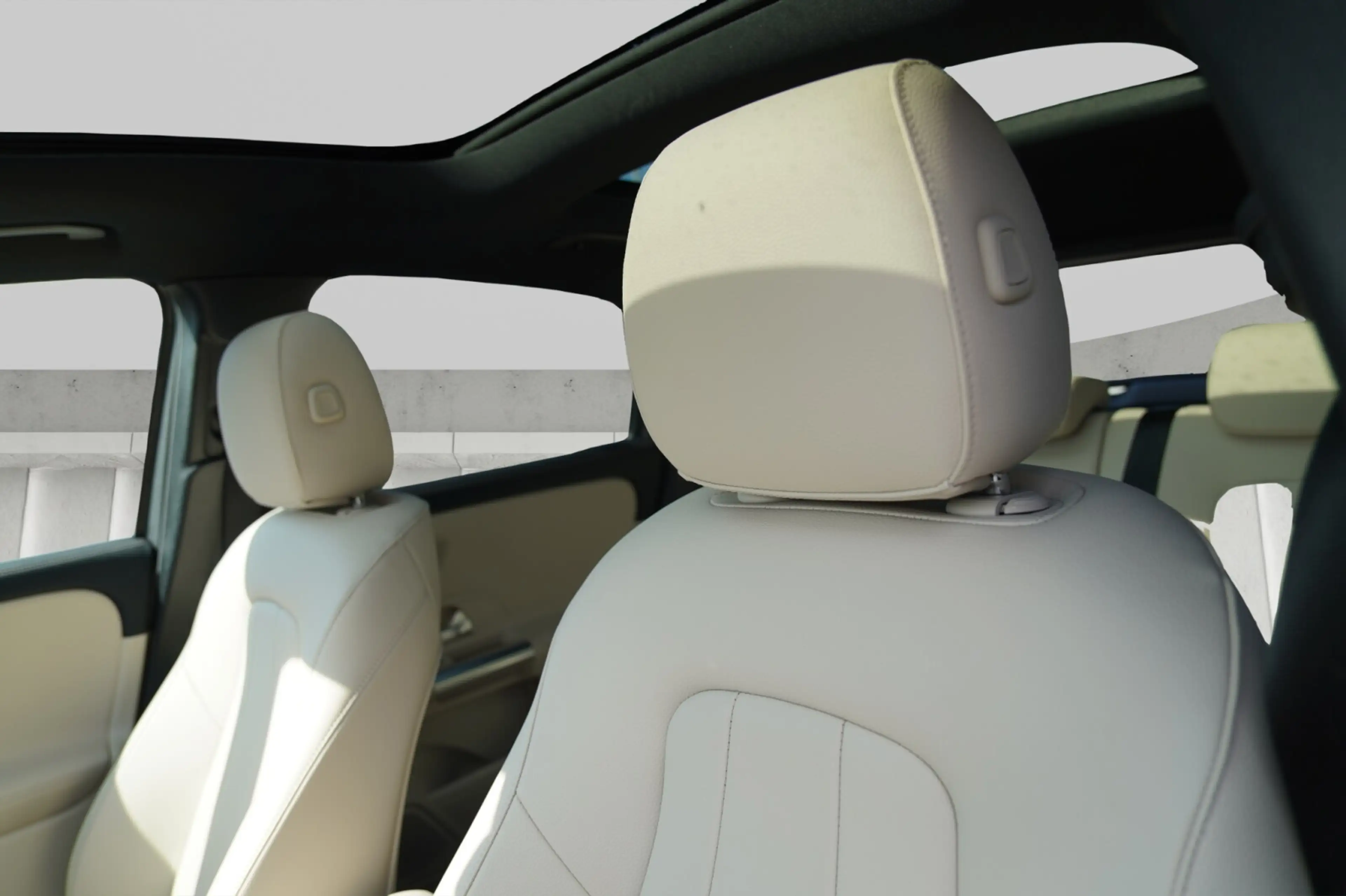 Mercedes-Benz EQA 300 EQA 300 4MATIC Progressive — photo 13