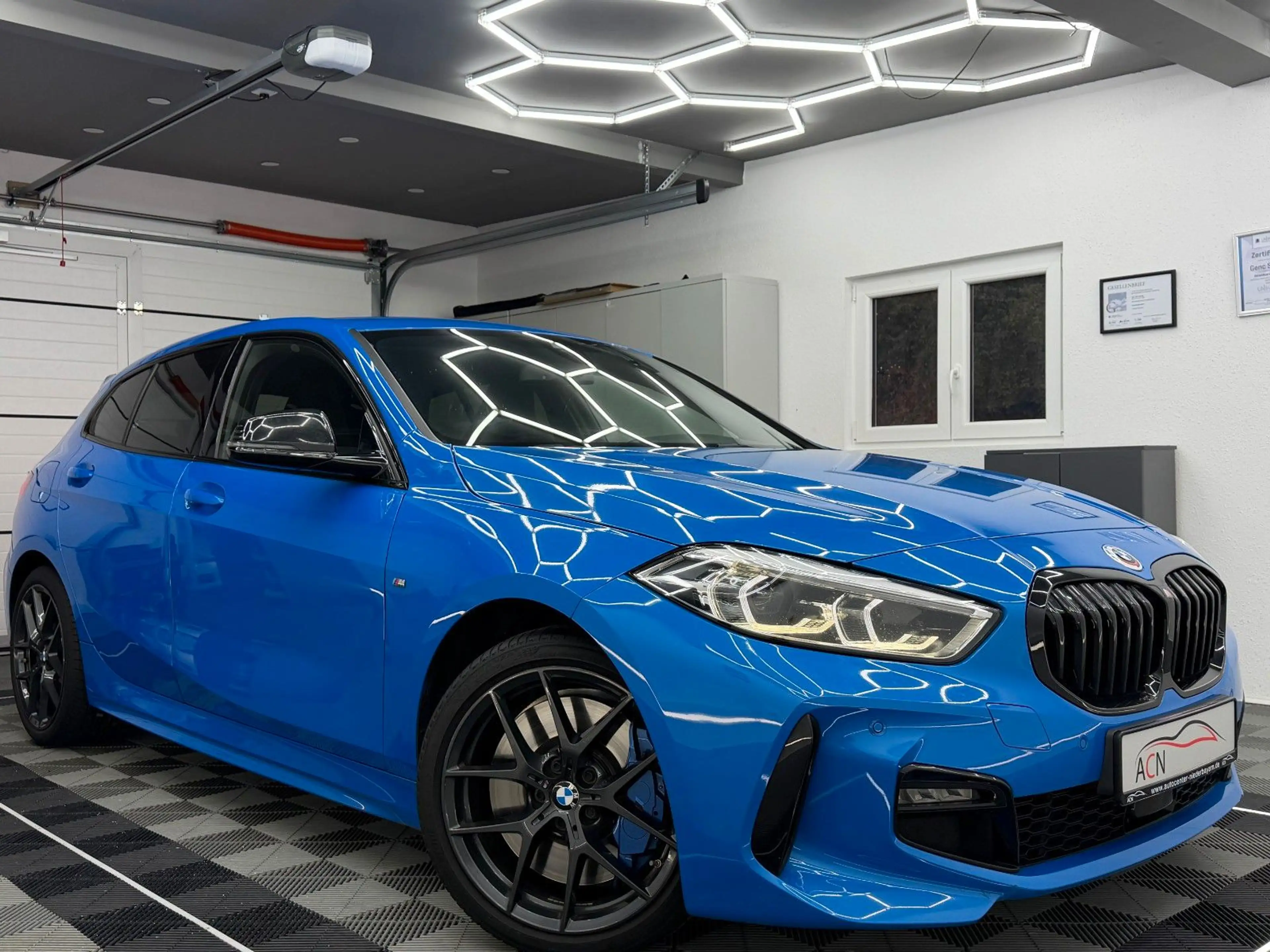 BMW 120 d Lim. M Sport/NAVI/LED/M-SITZE/MISANO BLAU — photo 8
