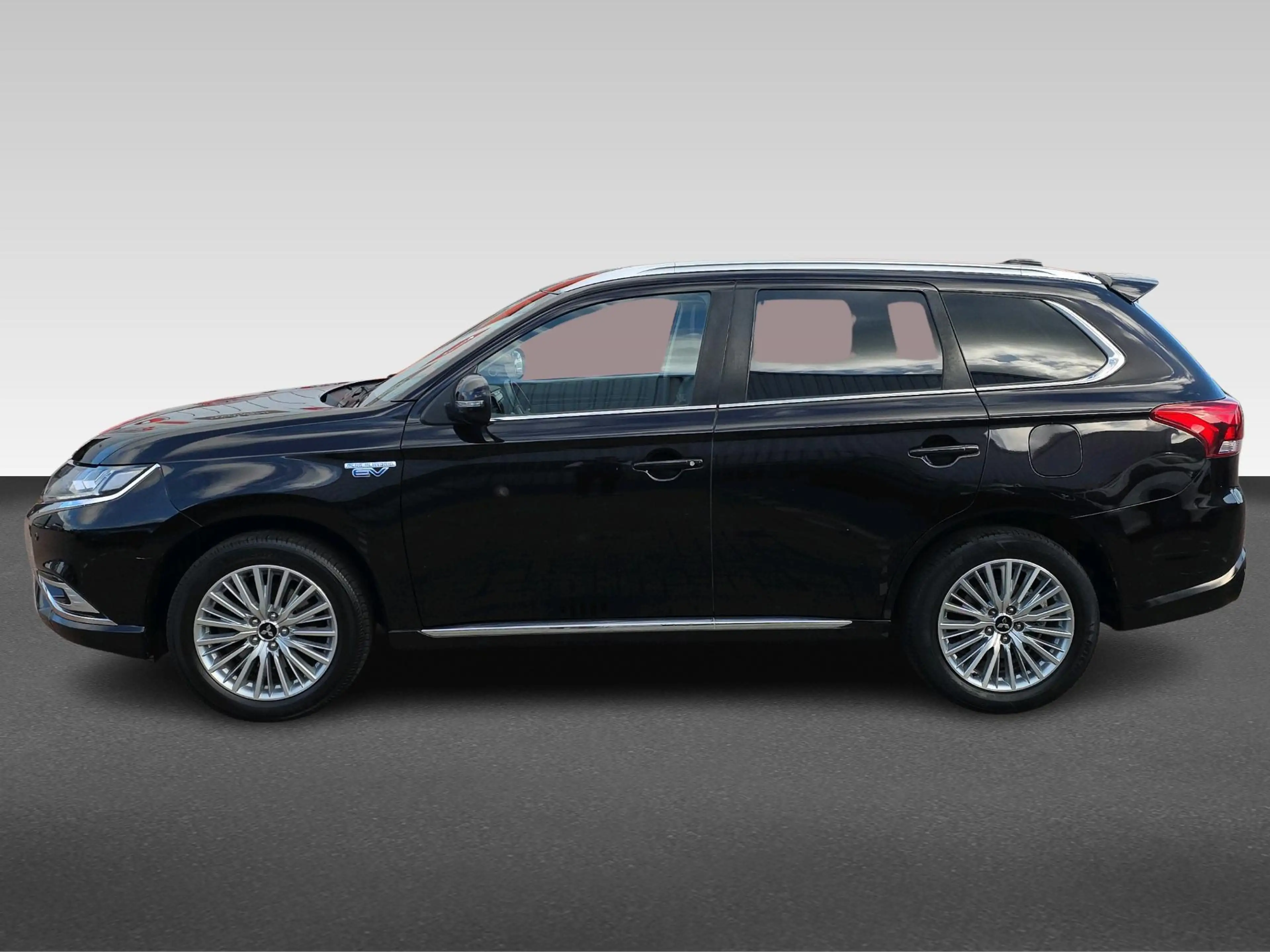 Mitsubishi Outlander 2.4 PHEV Intense+ — photo 2