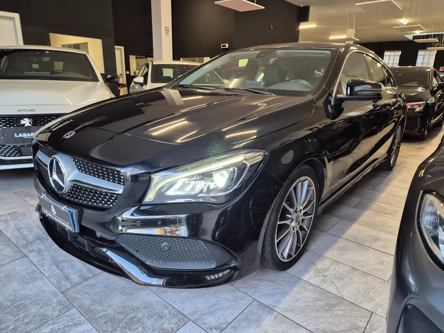 Mercedes-Benz CLA 200 CLA  d Sport auto Noir - 2