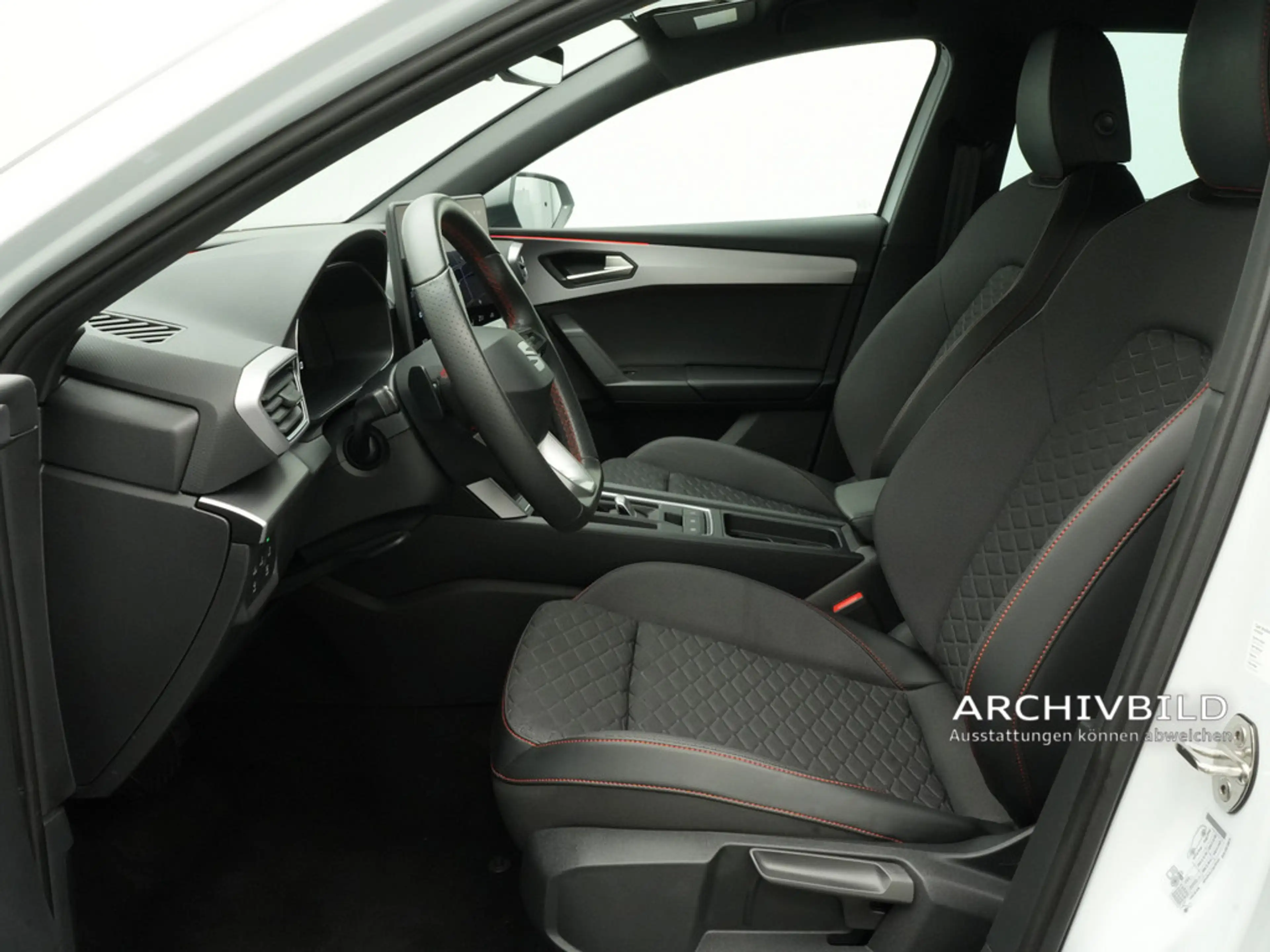 SEAT Leon FR DSG ACC MATRIX KEYLESS KAM NAVI SHZ — photo 8