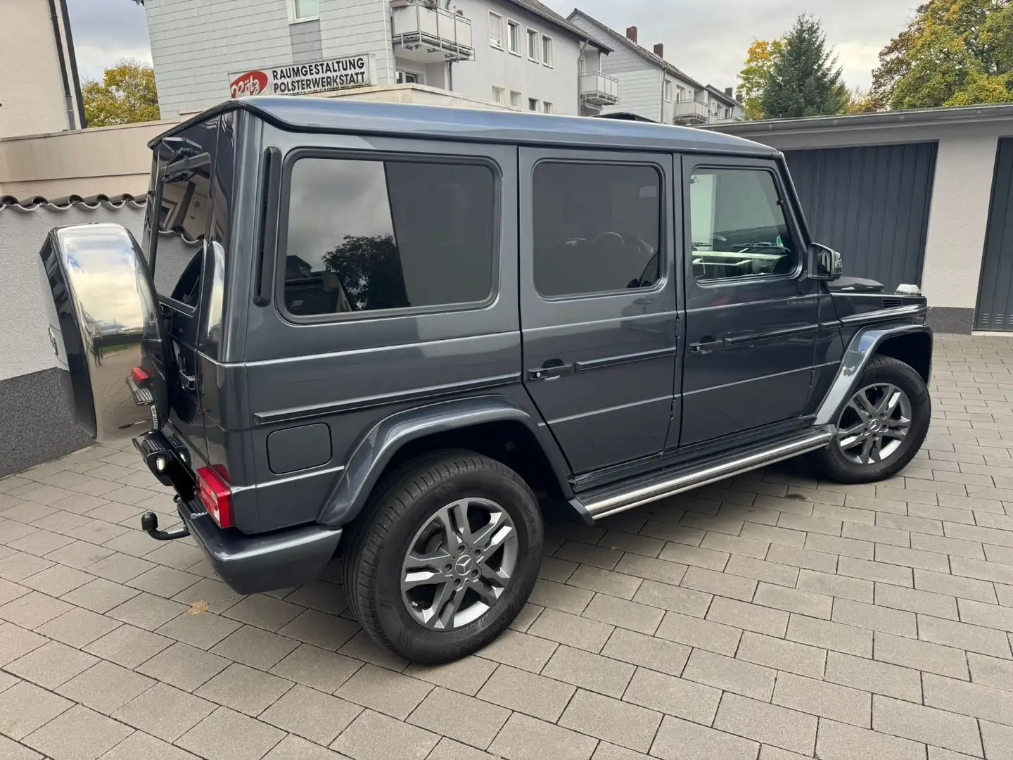 Mercedes-Benz G 350 d*Exklusiv-Paket*Bi-Xenon*SHZG*AHK*Leder* Grau - 2