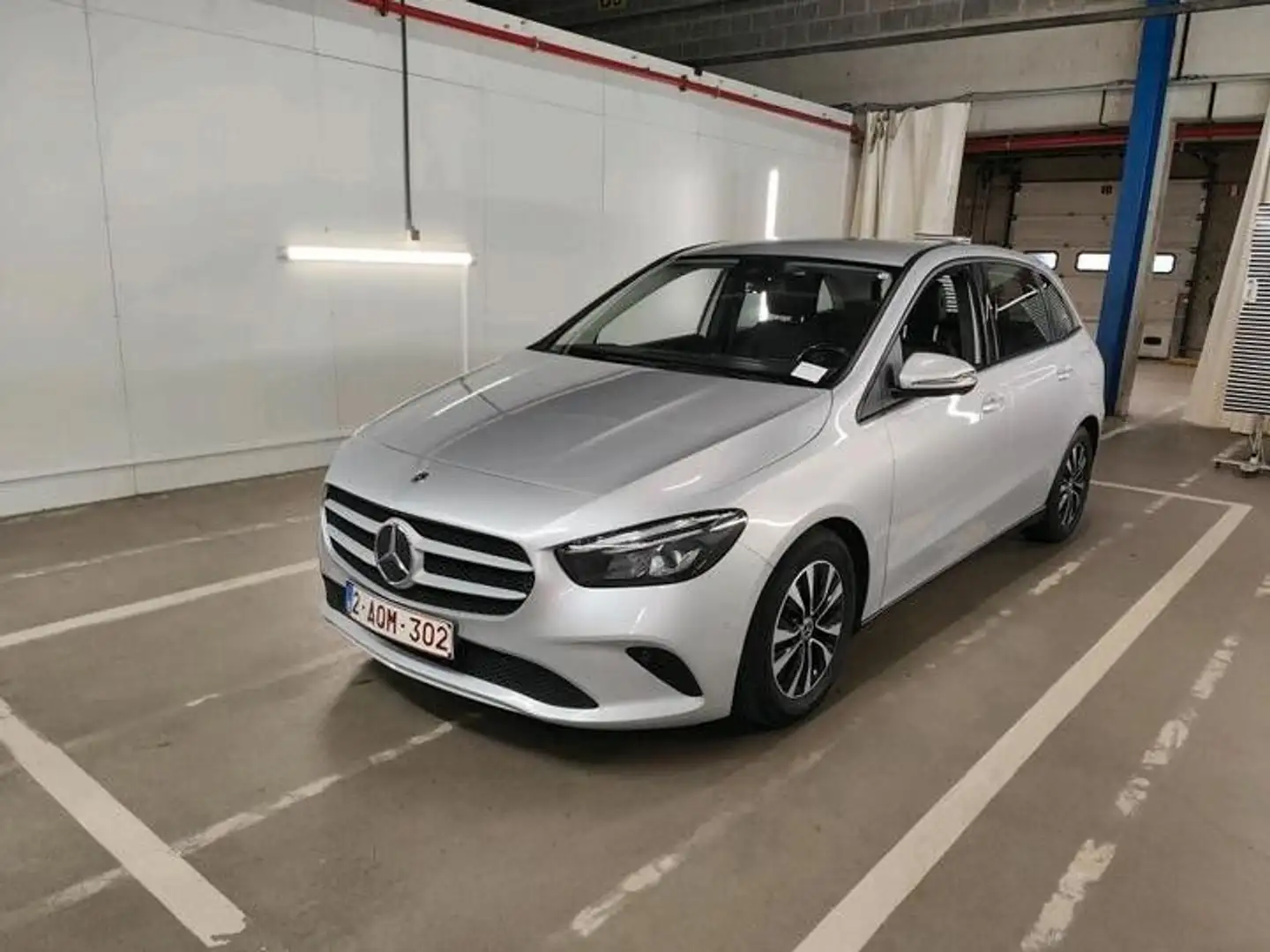 Mercedes-Benz B 180 d*LED*SHZ*VirtCock*Matrix*Netto-12500€ Silber - 1