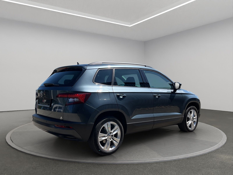 Skoda Karoq 1.5 TSI ACT Style DSG ACC+LED+RFK+FSHZ+SHZ — photo 4