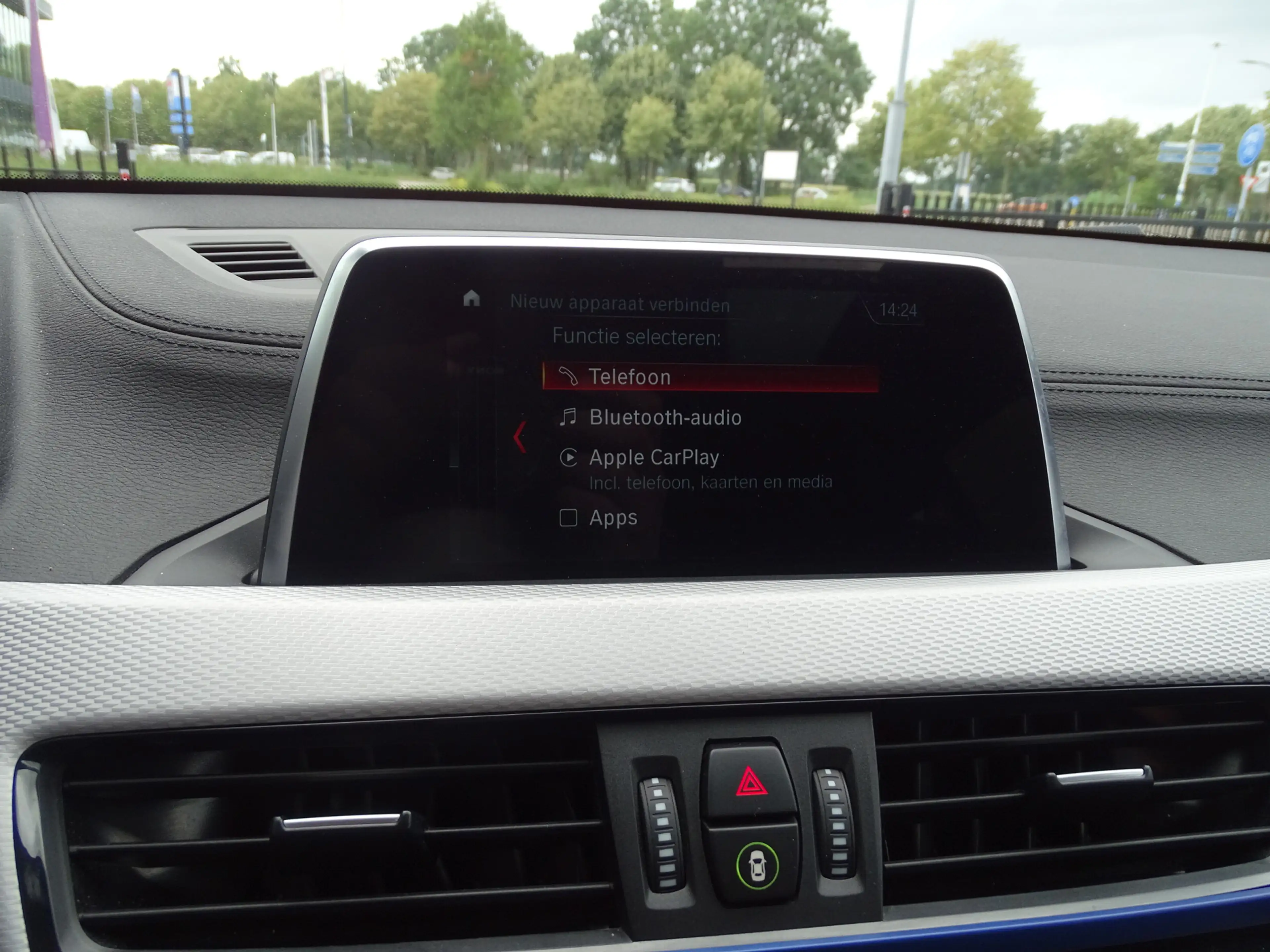 BMW X2 sDrive18i High Exe M Sport Pano.Dak Comfort Access — photo 32
