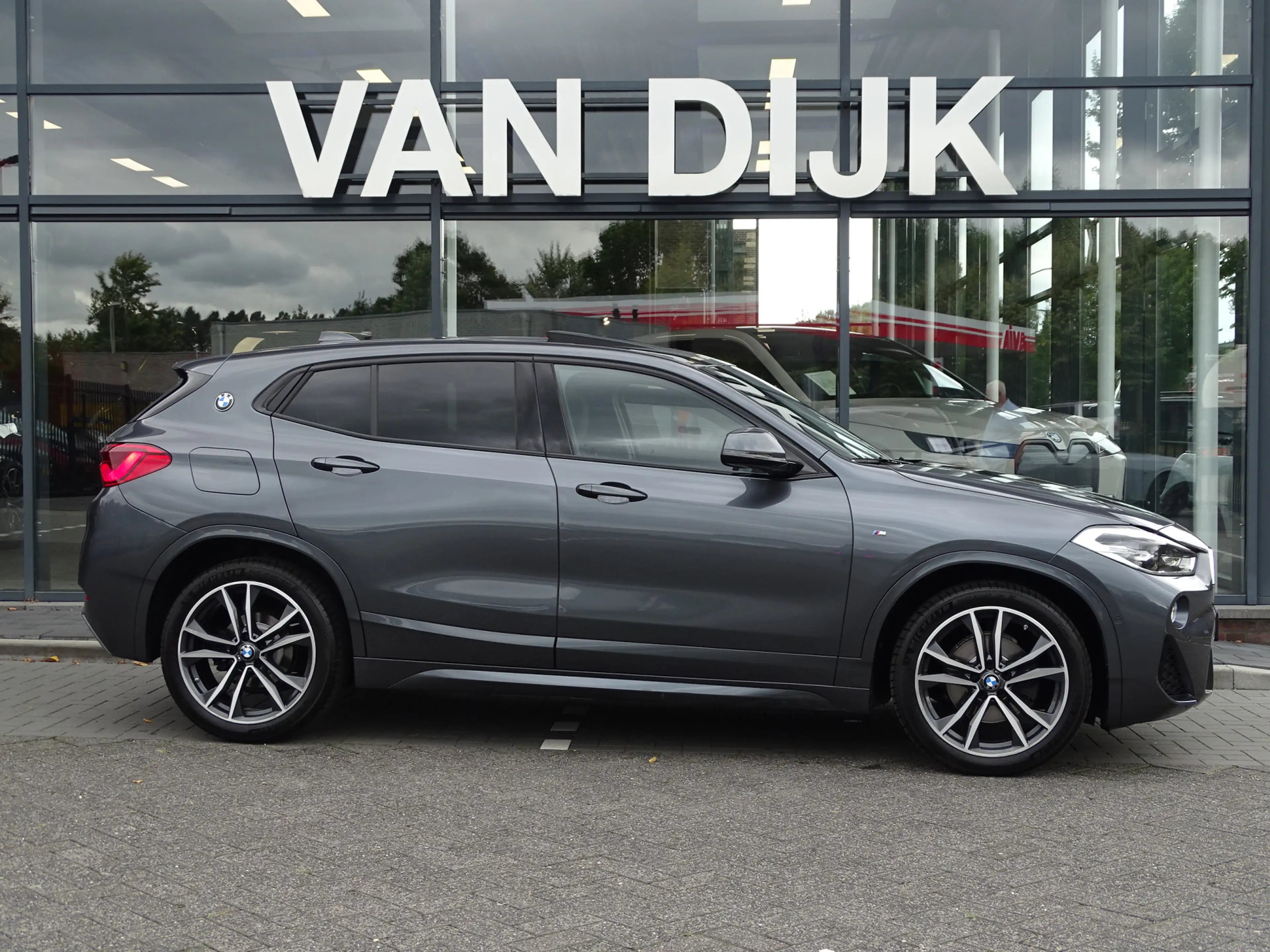 BMW X2 sDrive18i High Exe M Sport Pano.Dak Comfort Access — photo 5