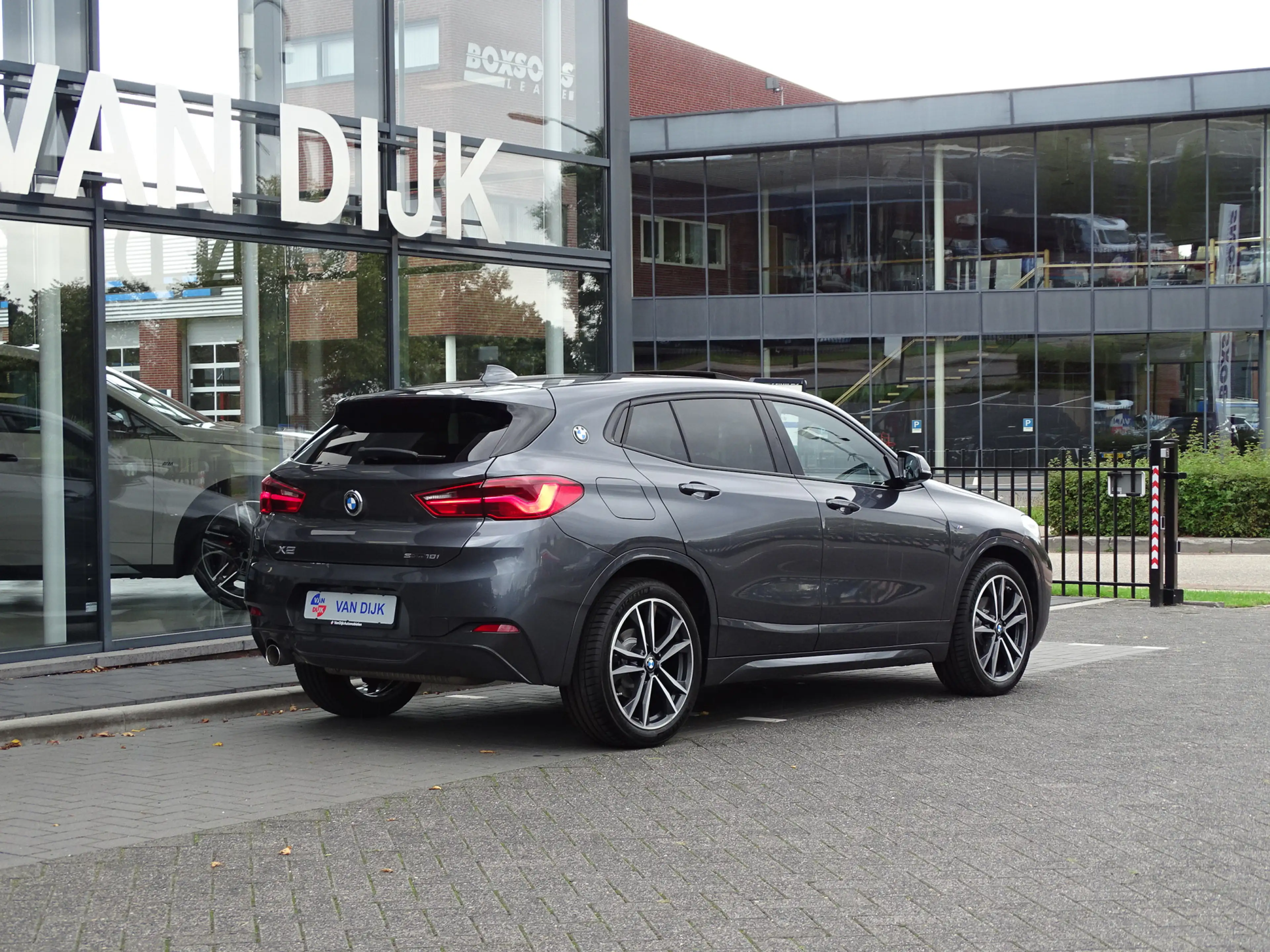 BMW X2 sDrive18i High Exe M Sport Pano.Dak Comfort Access — photo 6