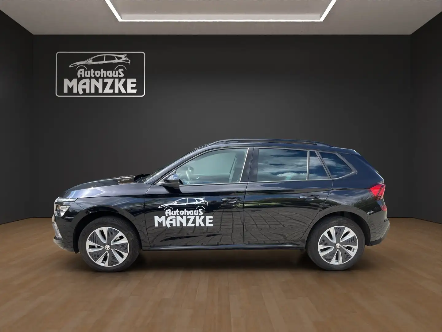 Skoda Kamiq 1.5TSI DSG Selection / Panorama / Navi / PLA Černá - 2