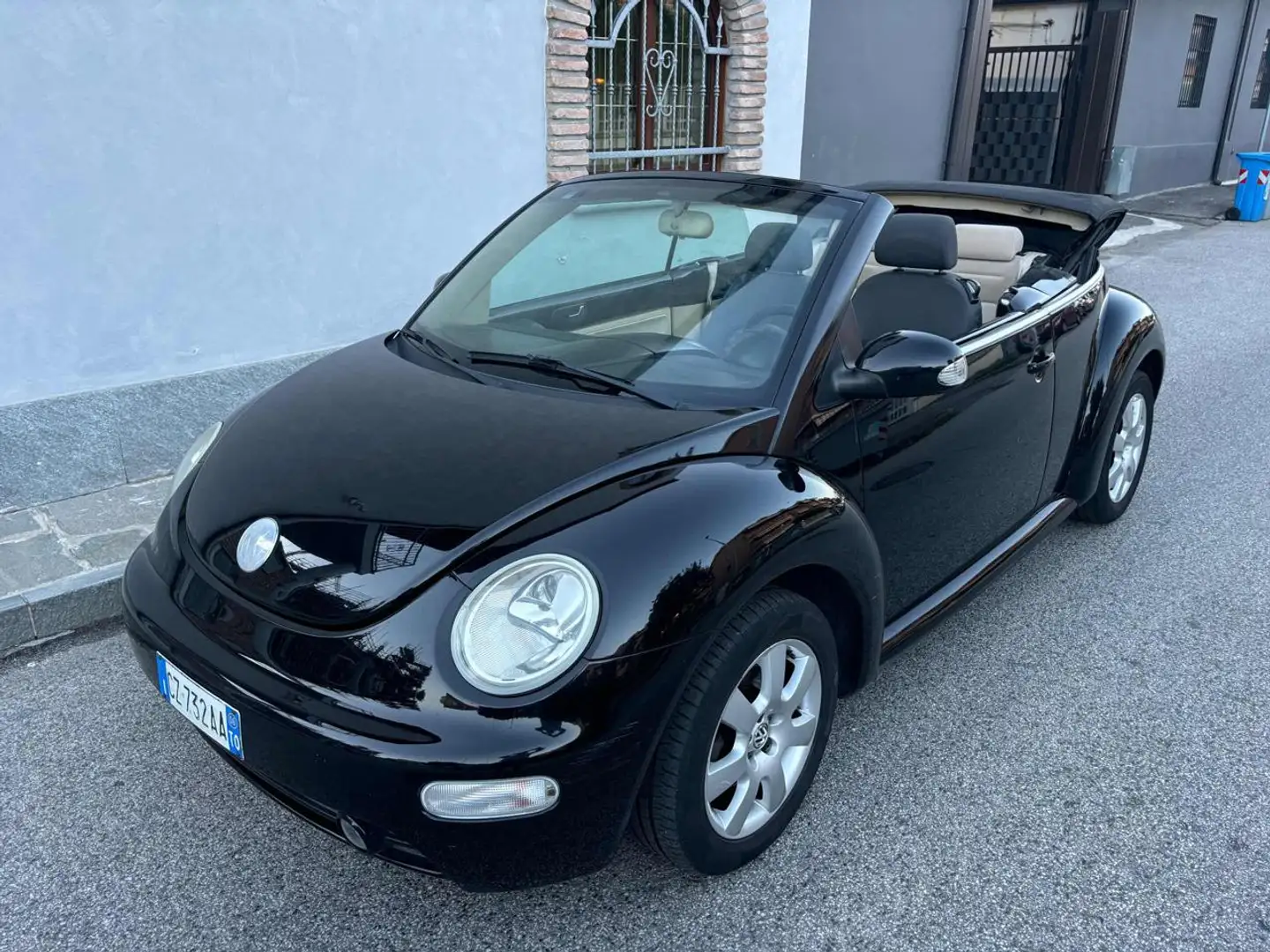 Volkswagen New Beetle 1.9 TDI 105CV Cabrio Nero - 1