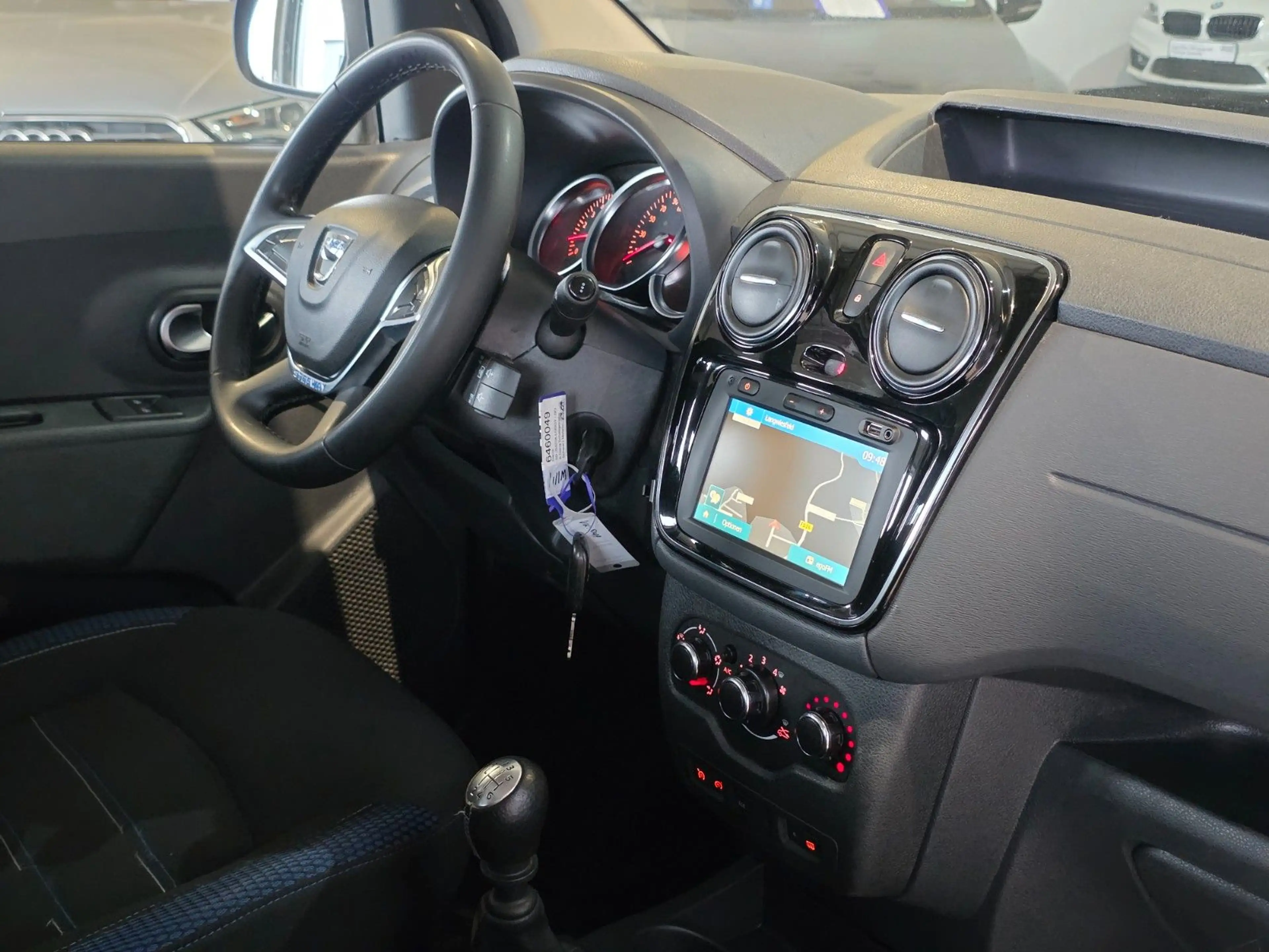 Dacia Dokker Stepway Plus 1.4|KAMERA|1.HAND|SHZ|NAVI — photo 14