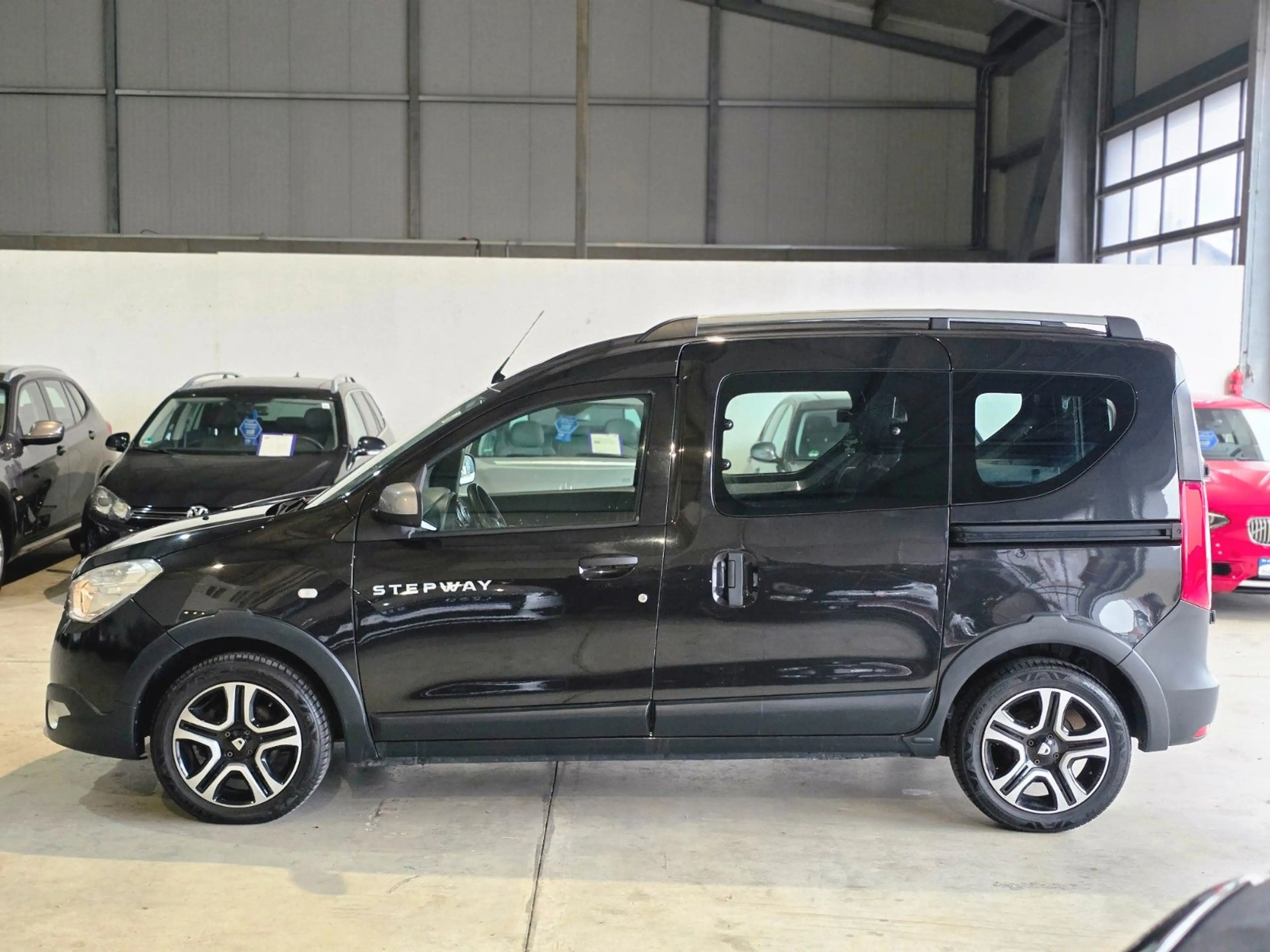Dacia Dokker Stepway Plus 1.4|KAMERA|1.HAND|SHZ|NAVI — photo 9