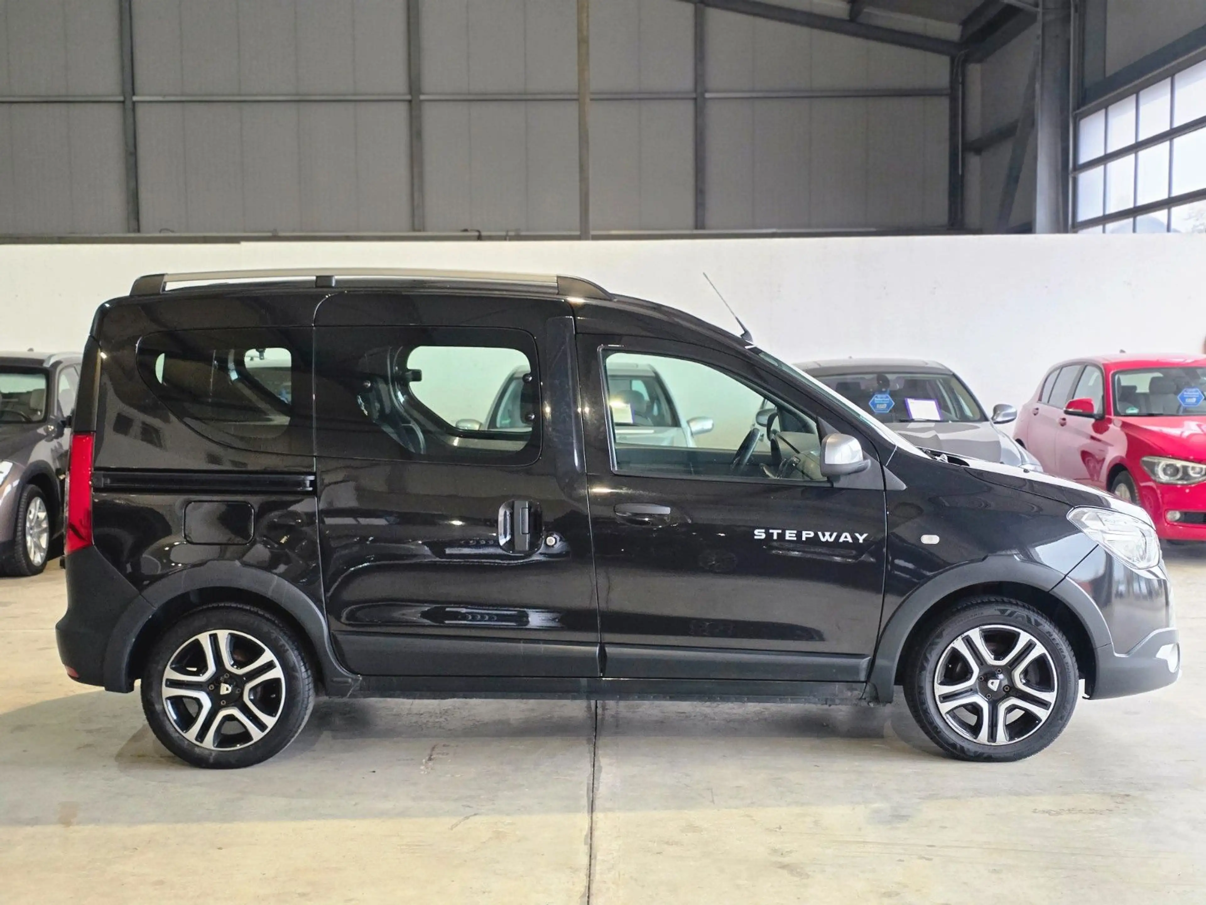 Dacia Dokker Stepway Plus 1.4|KAMERA|1.HAND|SHZ|NAVI — photo 5