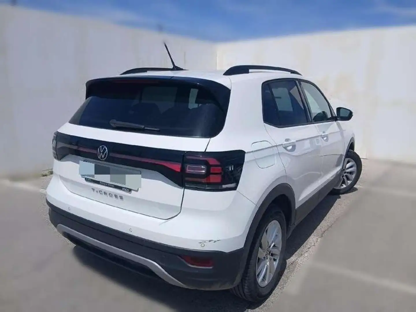 Volkswagen T-Cross 1.0 TSI Advance Rojo - 2