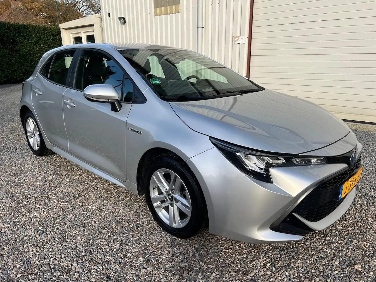 Toyota Corolla 1.8 Hybrid Active CRUISE.NAVI.NAP! Gris - 2