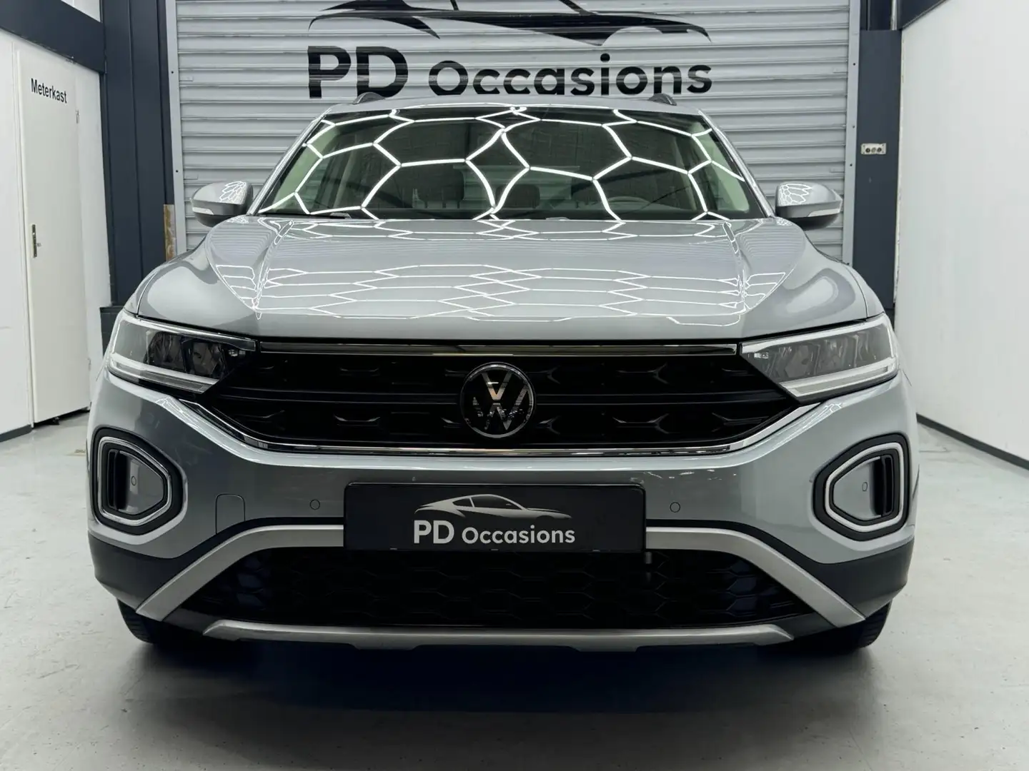 Volkswagen T-Roc 1.0 TSI Life Business - ACC - LM Velgen - Clima - Gris - 2