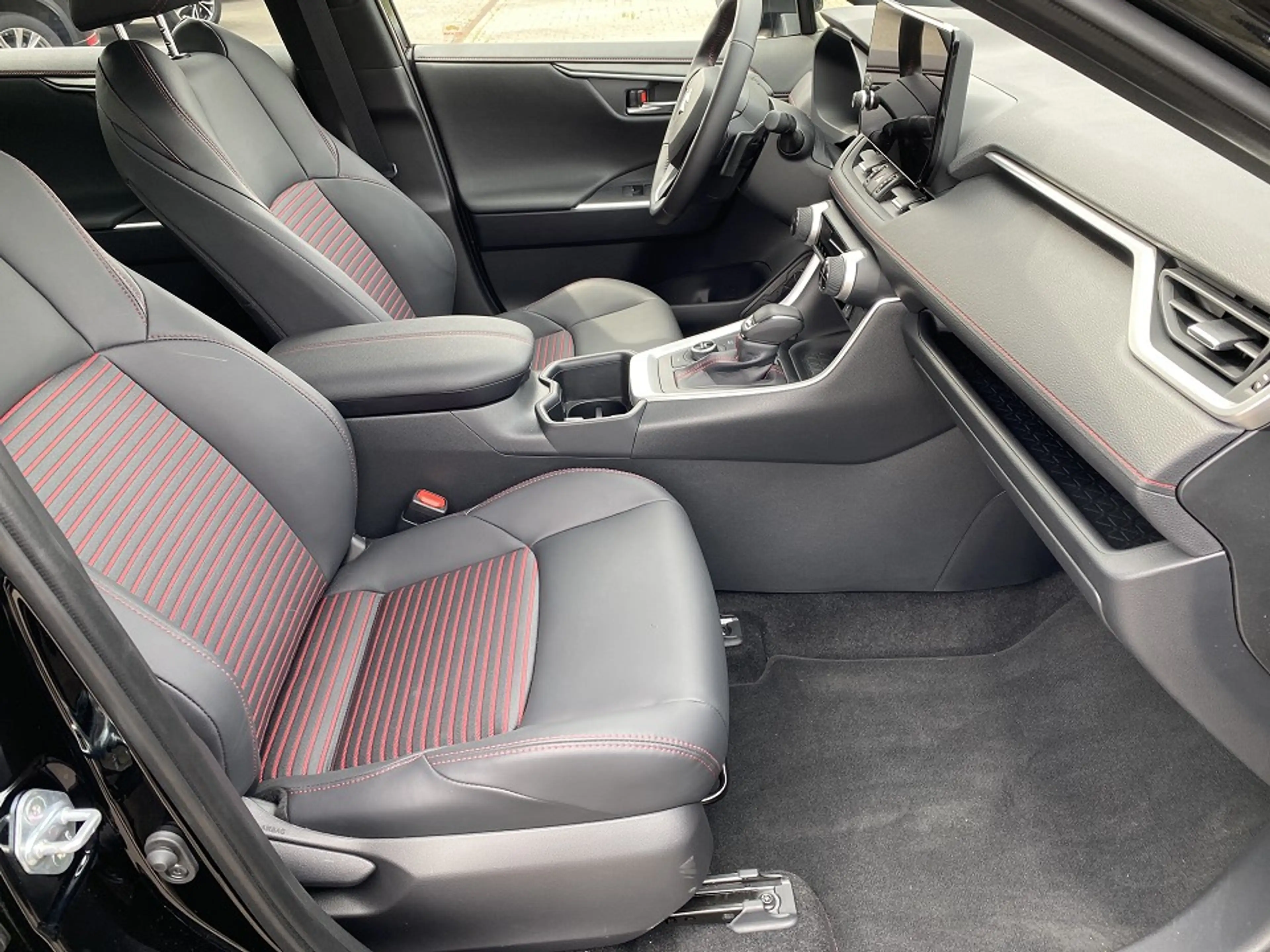 Suzuki Across 2.5 Comfort+ Plug-in Hybrid CVT NAVI, Allrad, ACC — photo 5