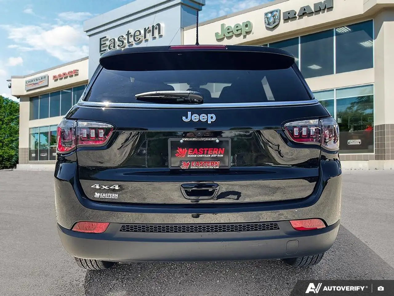 Jeep Compass снимка Jeep Compass
