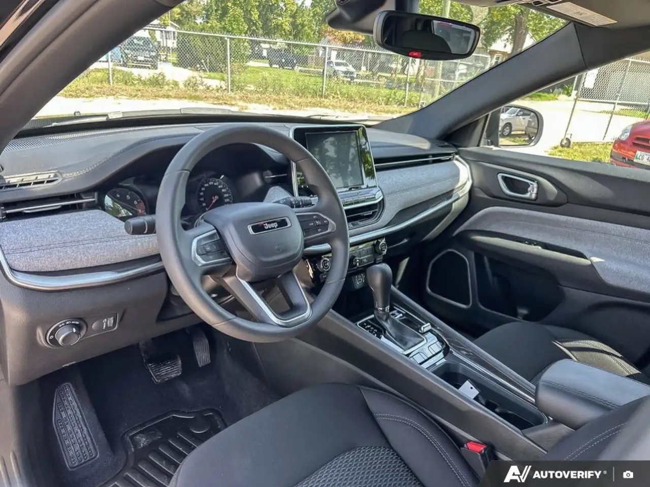 Jeep Compass снимка Jeep Compass