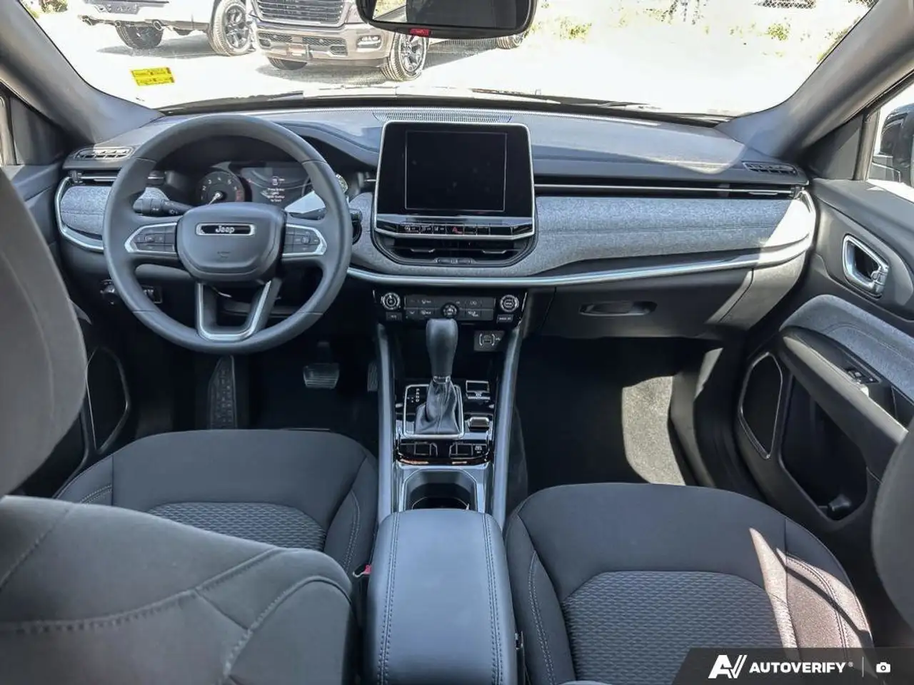 Jeep Compass снимка Jeep Compass