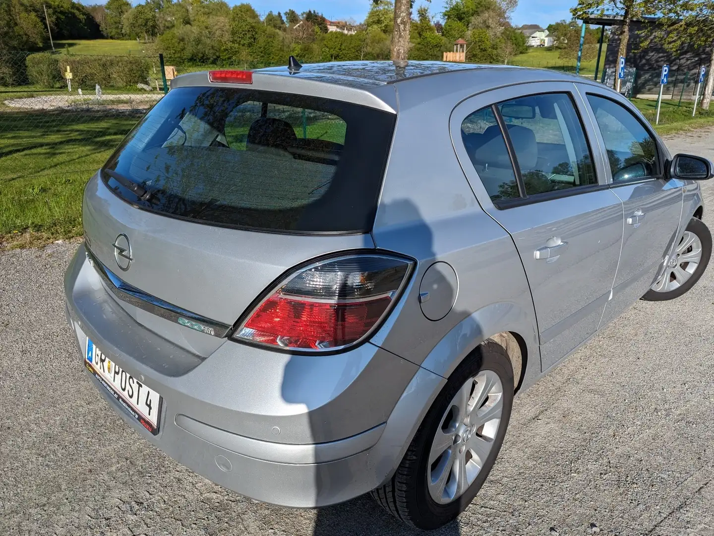Opel Astra 1,4 GTC Style Silber - 2