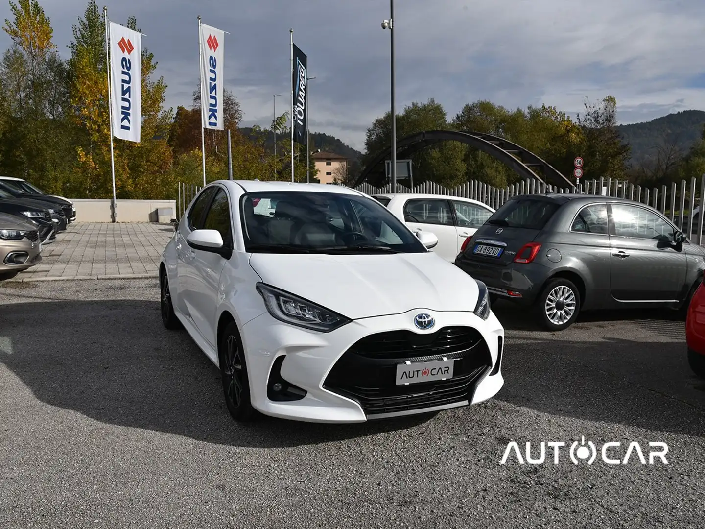 Toyota Yaris Yaris 1.5h Style Ibrido Blanc - 1