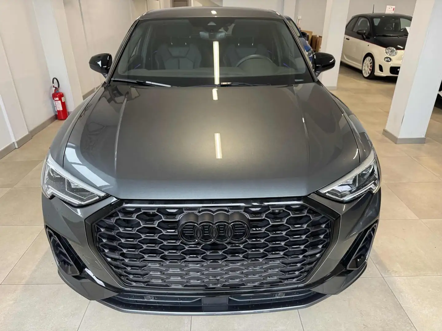 Audi Q3 SPB 35 TDI S tronic S line edition Grigio - 2