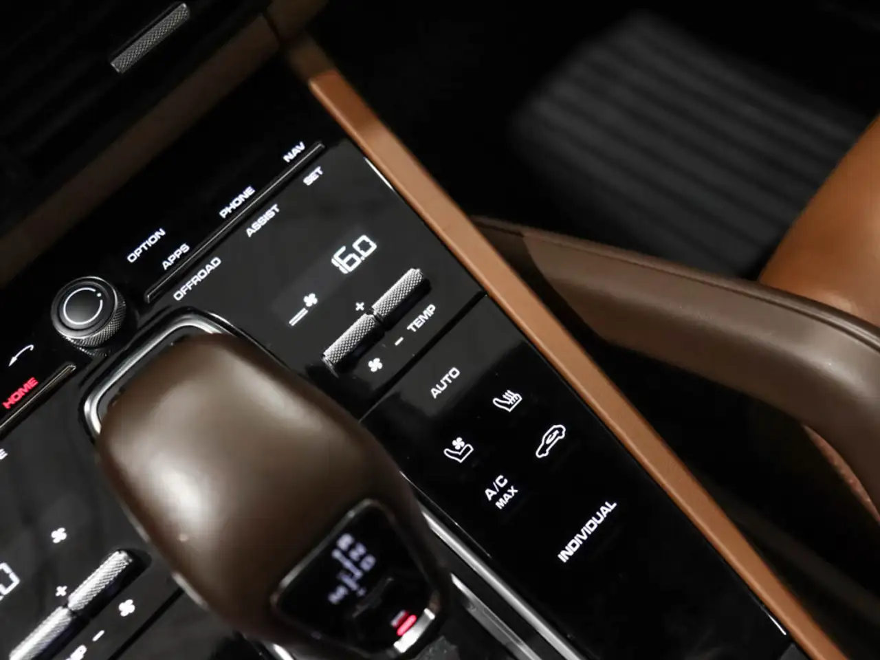 Porsche Cayenne снимка Porsche Cayenne
