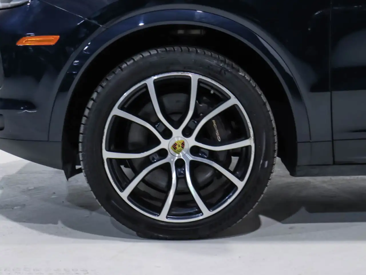 Porsche Cayenne снимка Porsche Cayenne