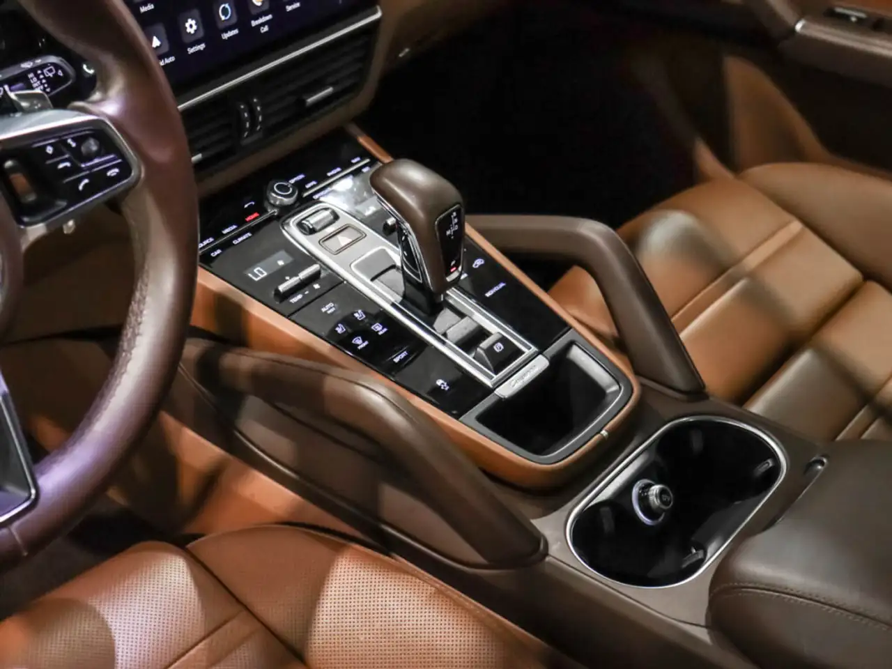 Porsche Cayenne снимка Porsche Cayenne