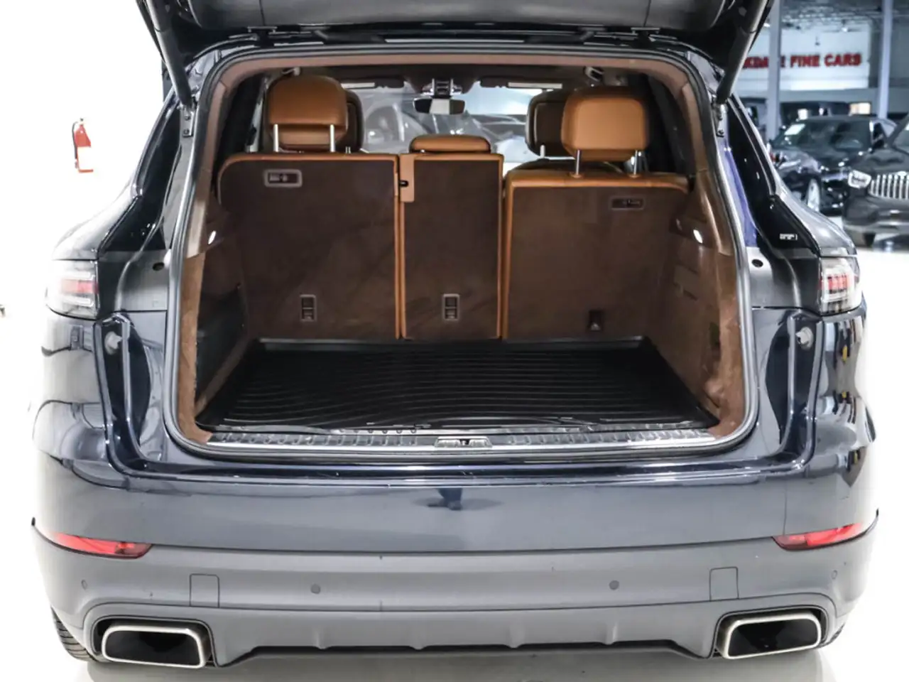 Porsche Cayenne снимка Porsche Cayenne