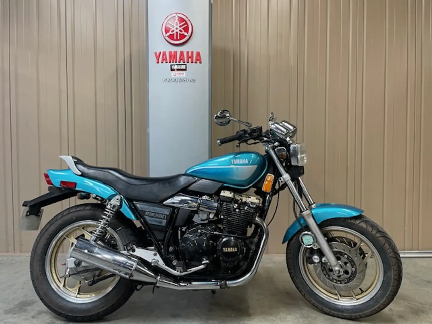 Yamaha Bleu - 2