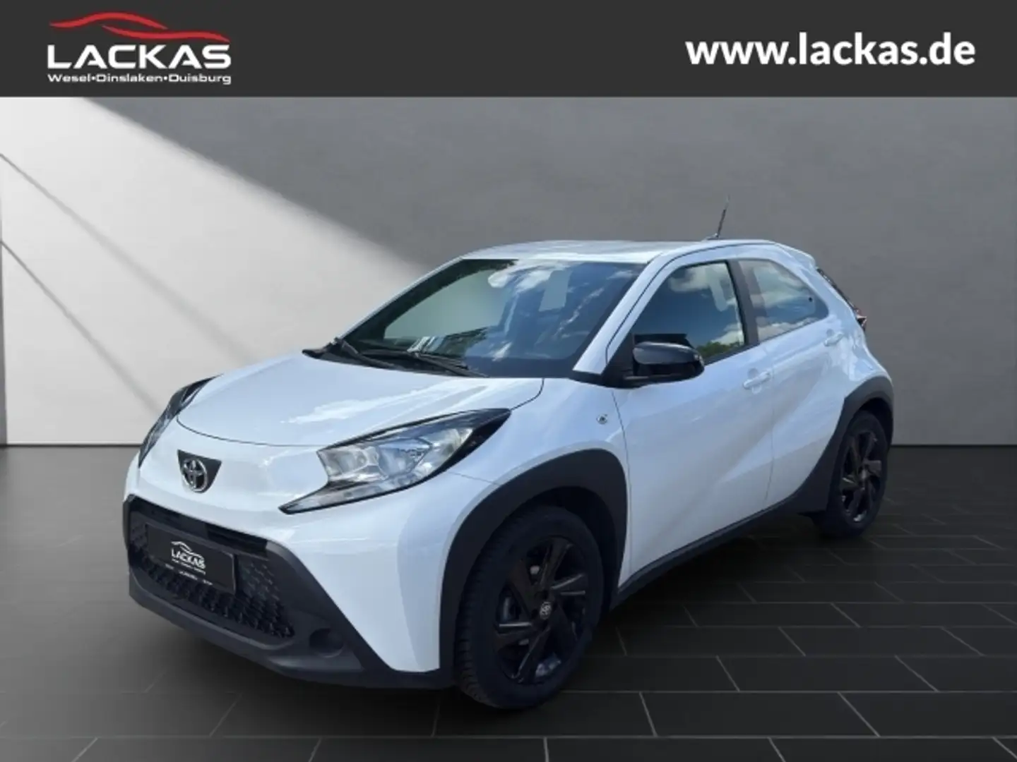 Toyota Aygo X Business Edition 1.0 VV T-i EU6d Apple CarPlay Android Auto Musikstreaming DAB Weiß - 1