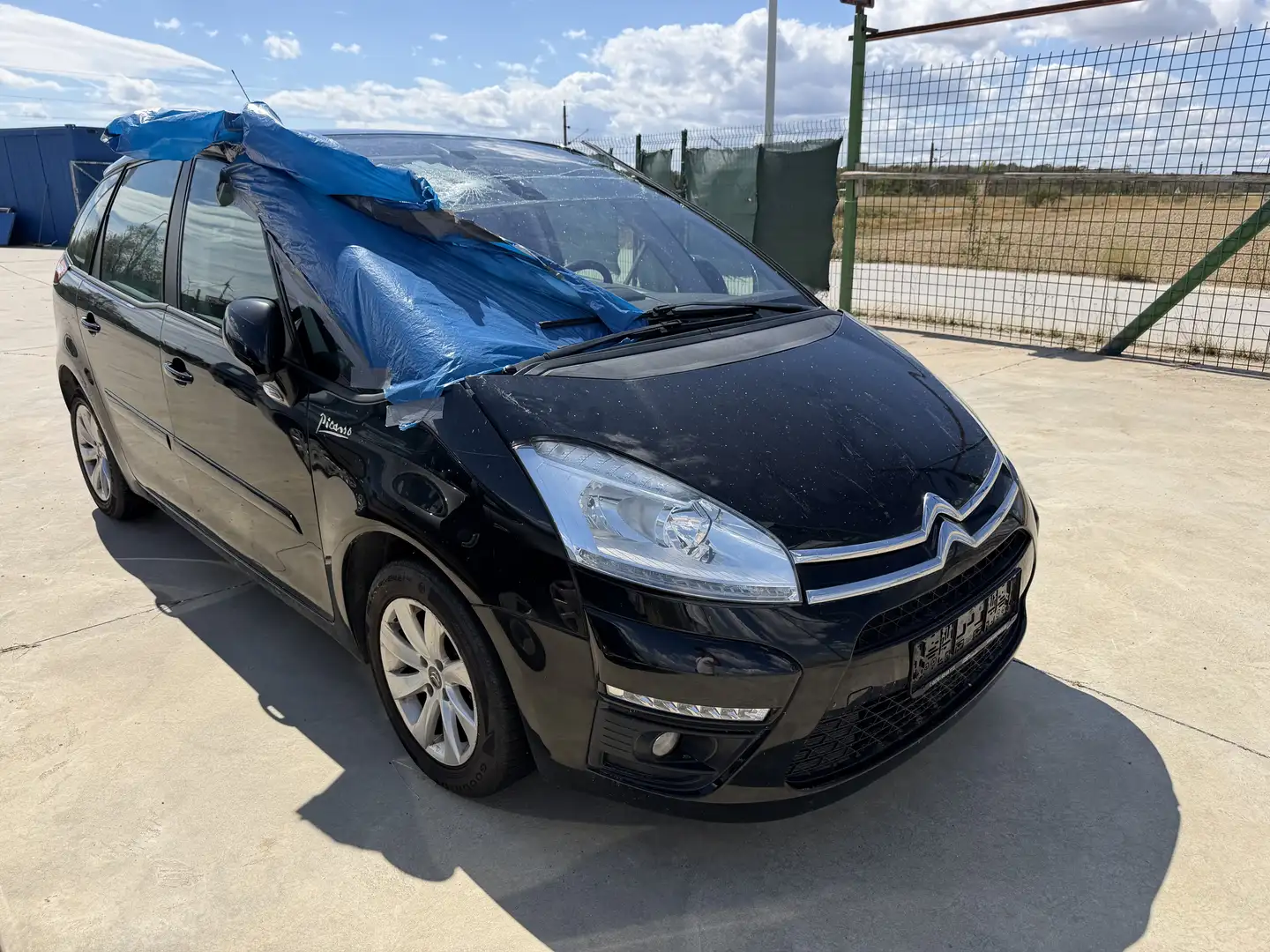 Citroen C4 Picasso 1,6 Attraction HDi FAP Schwarz - 2