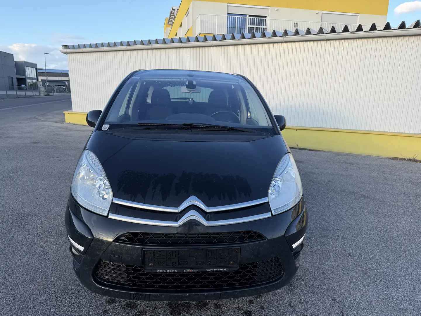 Citroen C4 Picasso 1,6 Attraction HDi FAP Schwarz - 1