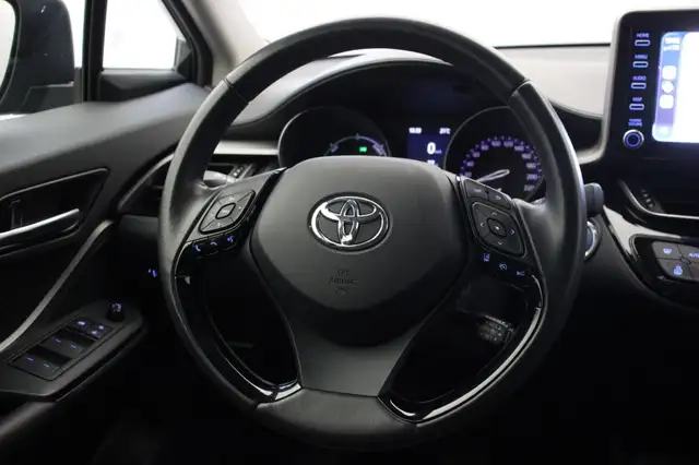 Toyota C-HR view 20