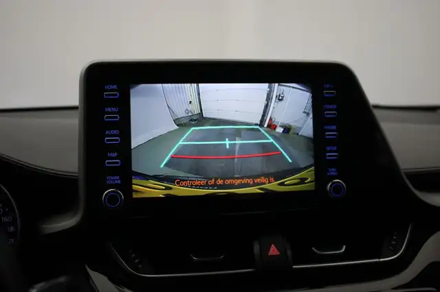 Toyota C-HR view 6