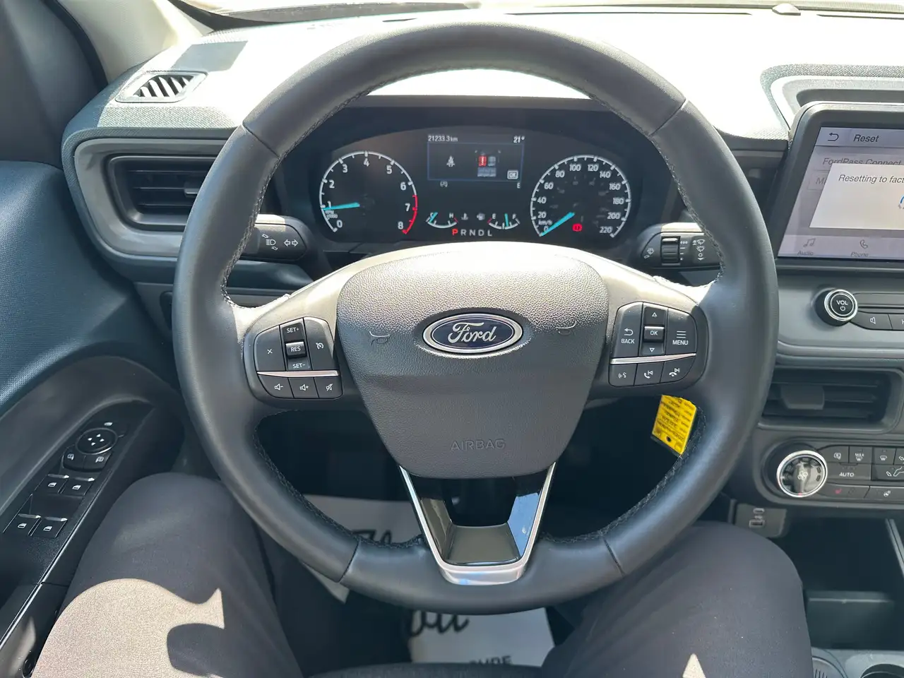 Ford Maverick снимка Ford Maverick
