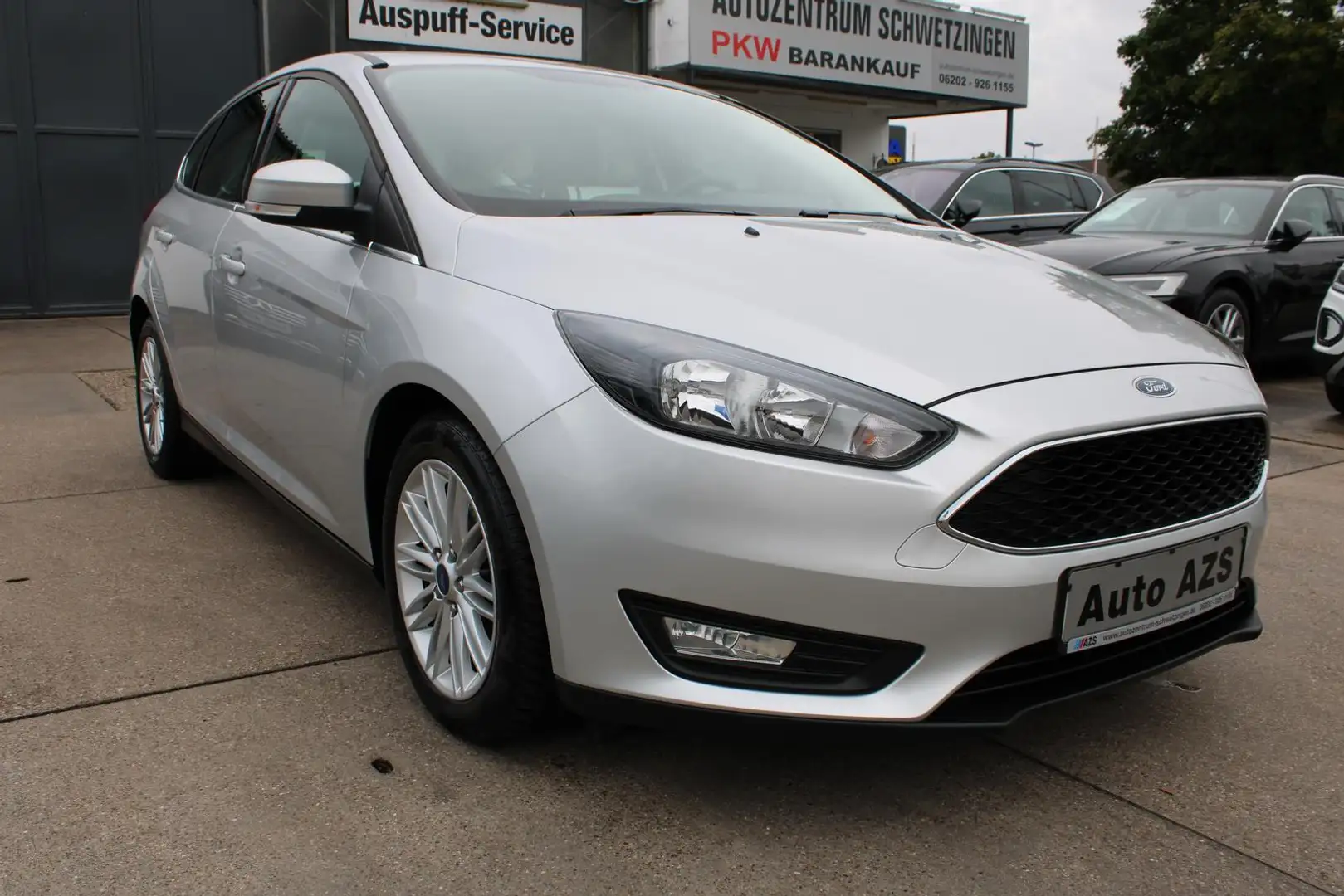 Ford Focus /CARPLAY/KLIMA/ISOFIX/PDC H/ALLWETTERREIFEN Argent - 1