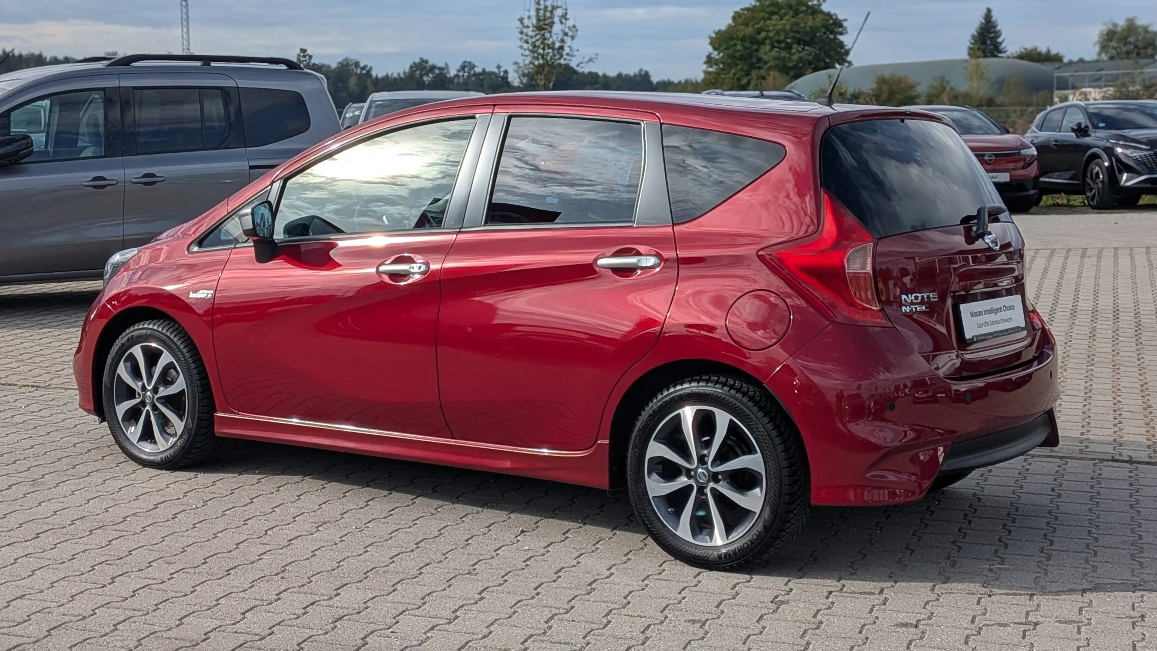 Nissan Note Note 1.2 DIG-S CVT n-tec *Park Boy vorne + hinten, Navi, SHZ* — photo 6