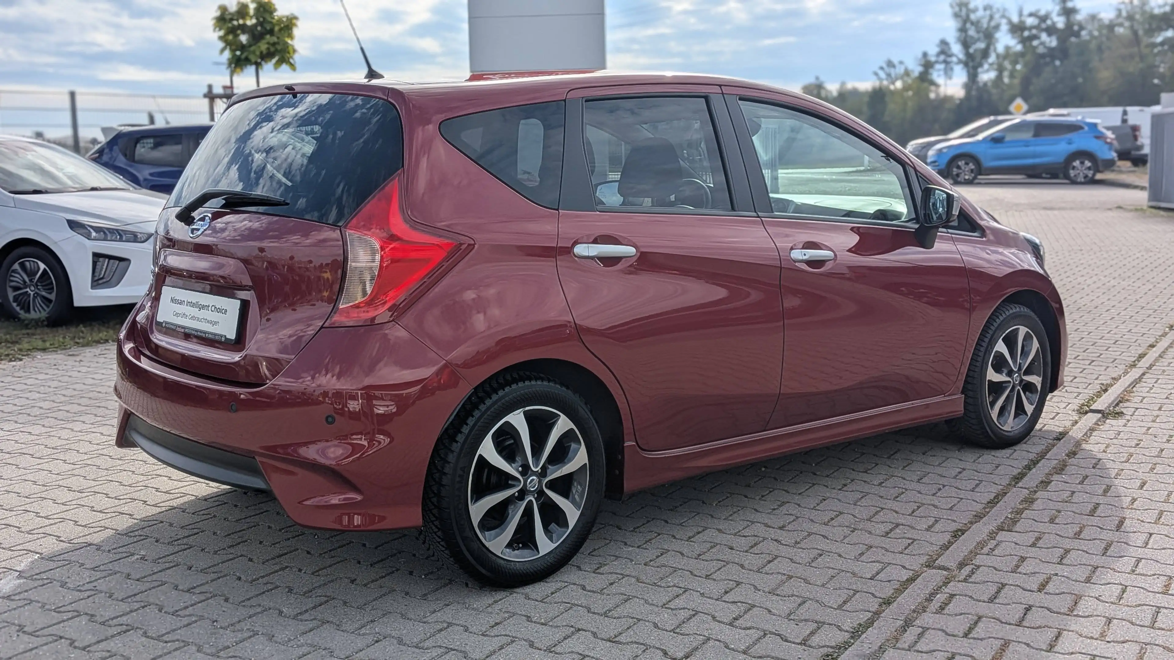 Nissan Note Note 1.2 DIG-S CVT n-tec *Park Boy vorne + hinten, Navi, SHZ* — photo 4