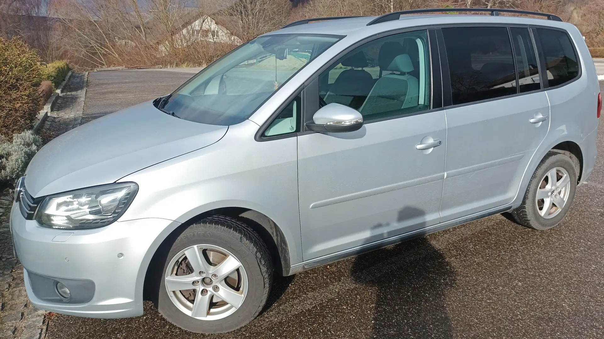 Volkswagen Touran Comfortline BMT 1,2 TSI Silber - 1