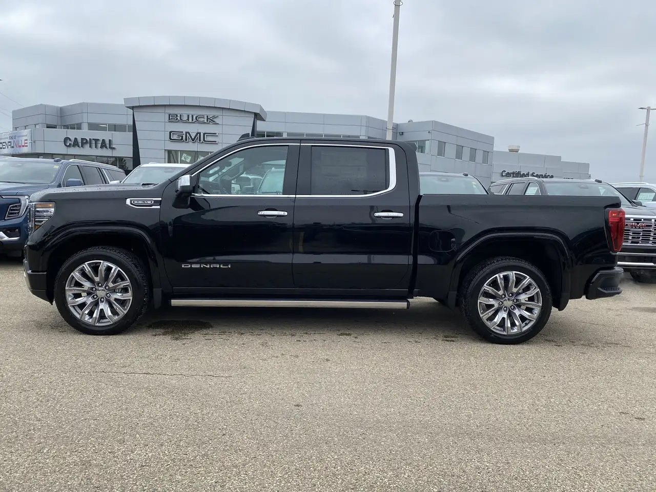 GMC Sierra 1500 снимка GMC Sierra 1500