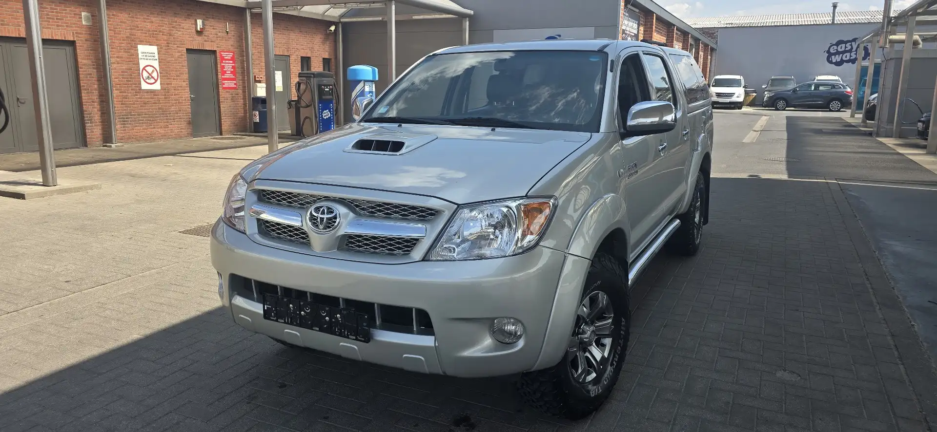 Toyota Hilux 4x4 Double Cab Autm. Executive - 2