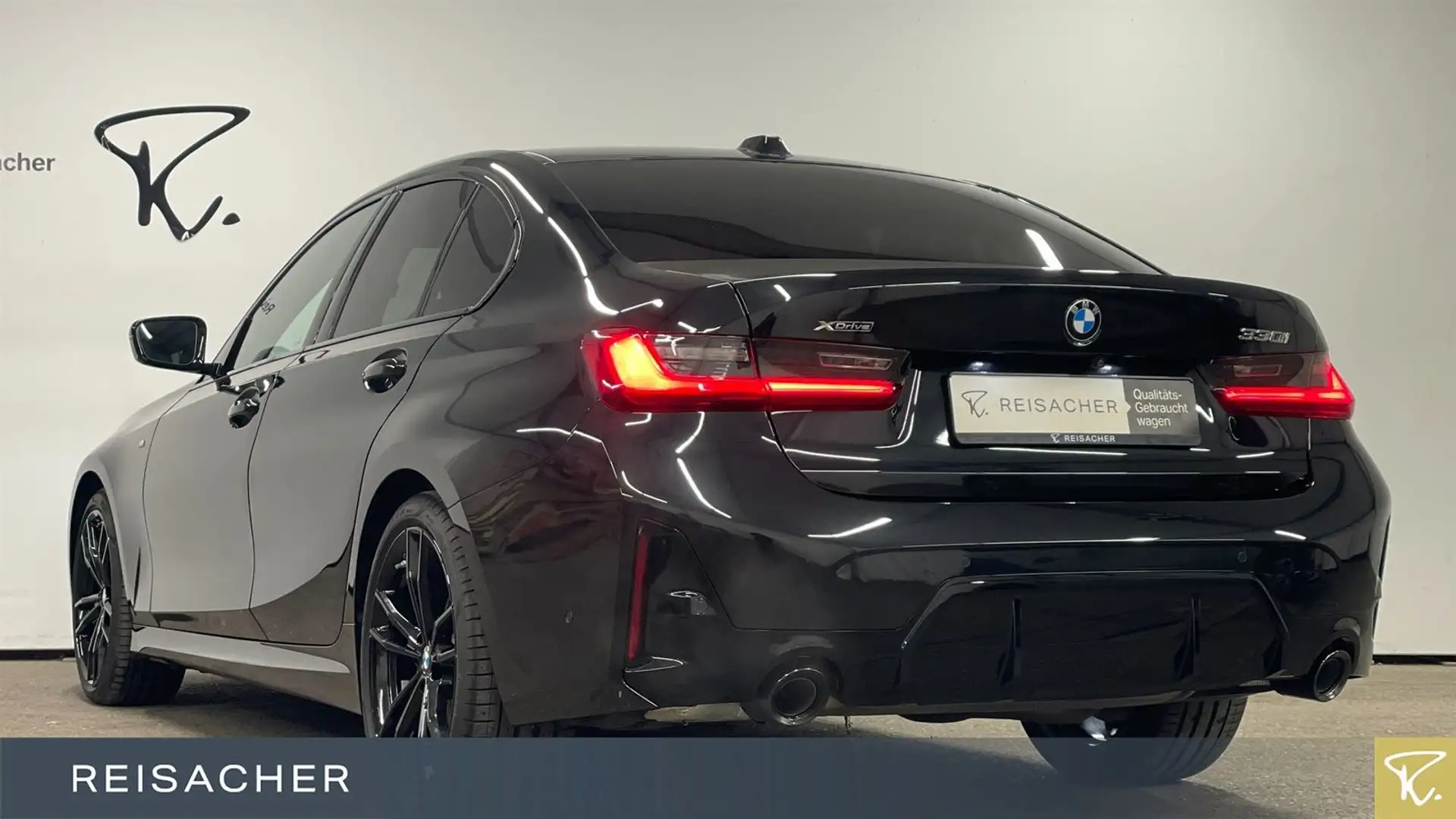BMW 330 i A xDrive Lim M Sport GlasD RFK PDC HiFi 19" Schwarz - 2