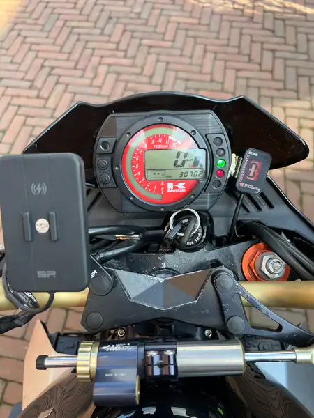 Kawasaki Z 1000 - foto 6