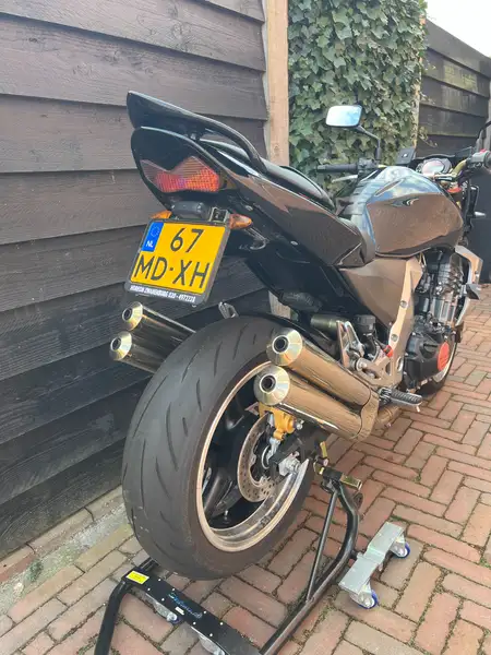 Kawasaki Z 1000 - foto 5