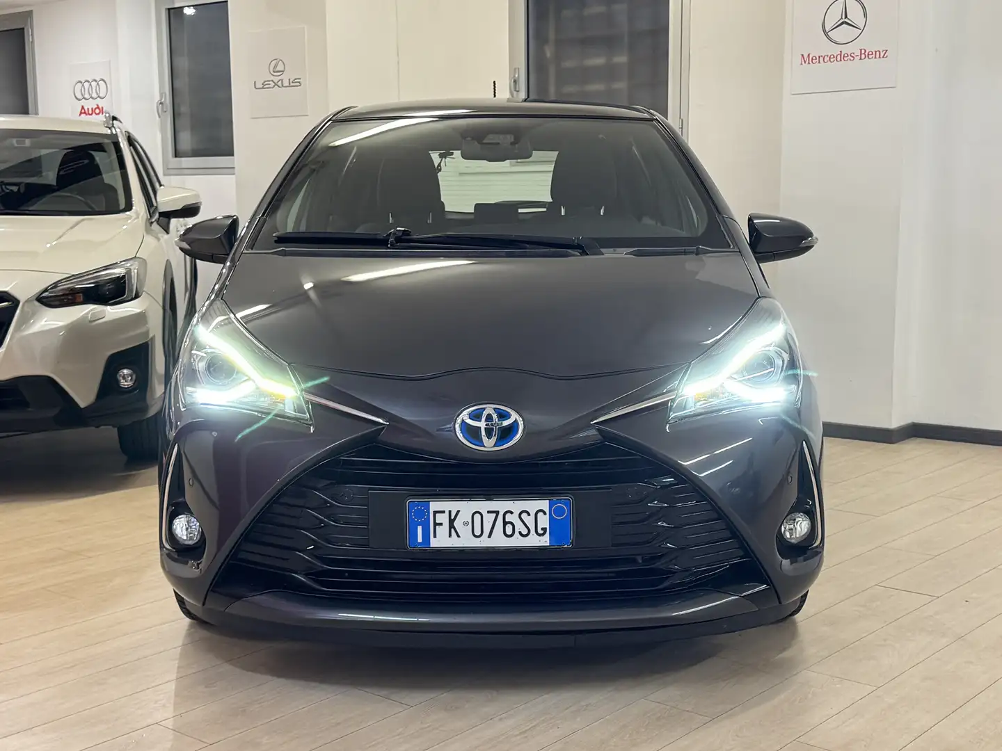 Toyota Yaris 5p 1.5h Style Tetto-Unipro-Perfetta-Garantita Grigio - 2